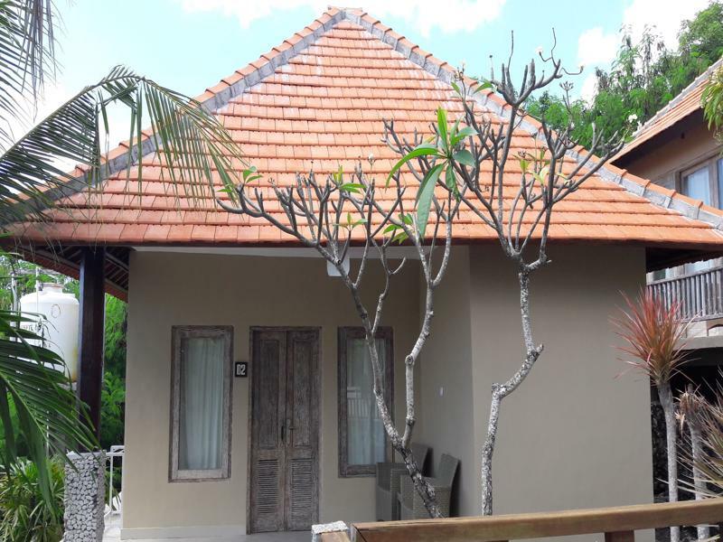 נוסה-למבונגן Ware Ware Surf Bungalow Lembongan מראה חיצוני תמונה