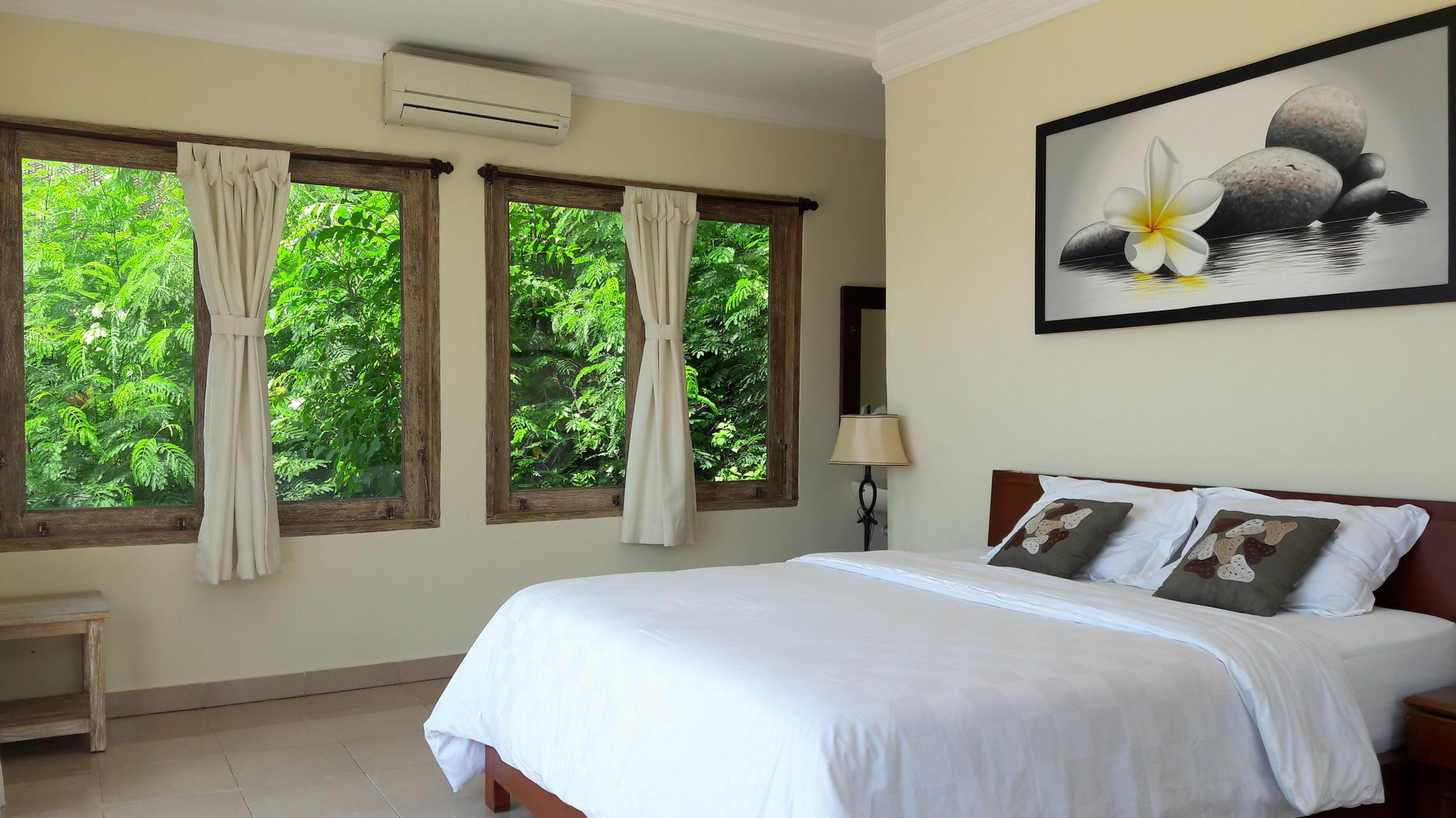 נוסה-למבונגן Ware Ware Surf Bungalow Lembongan מראה חיצוני תמונה